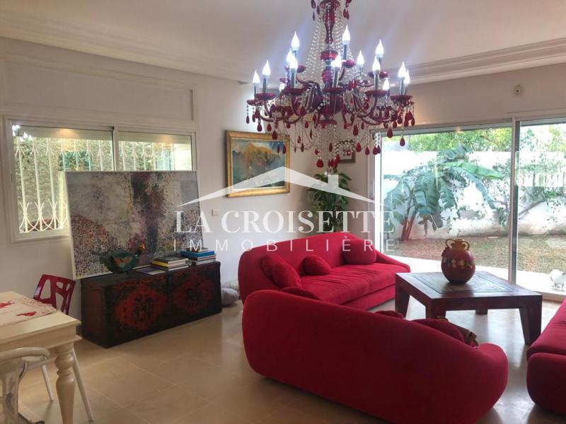 Villa S+5 avec piscine à L a Marsa